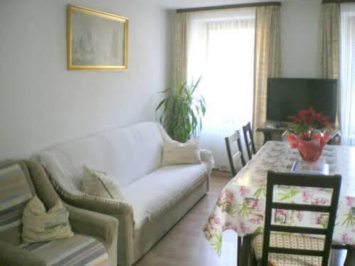 Location-Meuble Apartment Issenheim Exterior photo